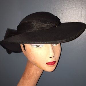 21 7/8” stunning blk woven cotton hat